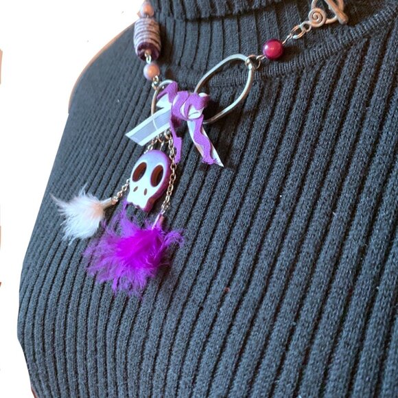2x25$ 🐿 🍁 CREATION - Skull short necklace - ruban bead feather - purple white - Picture 3 of 11